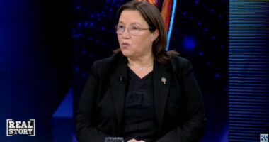 A mund të gënjejnë gazetarët?/ Gjikondi: Shpifja është kthyer në institucion dhe gjobëvënës. Gazetarët s’janë pyetur