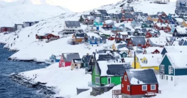 Danimarka i kërkon Donald Trump të “ndalojë kërcënimet” për marrjen e Groenlandës