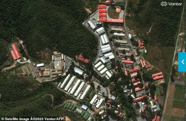 Para dhe pas sulmit të SHBA në Venezuelë  imazhe të objekteve ushtarake të shkatërruara