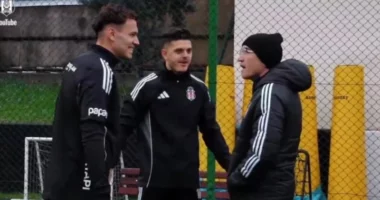 Rashica “përkthyes” i Asllanit, ylli i Kosovës ndihmon mesfushorin e Shqipërisë në ditën e parë