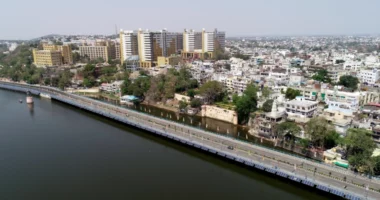 Ndotja e ujit të pijshëm në Indi, 10 viktima. Mbi 1 mijë persona raportohen me probleme shëndetësore