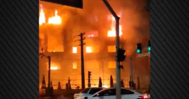 VIDEO/ Përshkallëzimi i protestave në Iran, të paktën 217 viktima