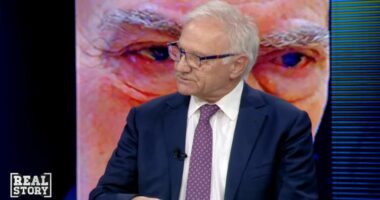 Vizat, “Shqiptarët abuzojnë me mbrojtjen sociale”/ Bimo: Droga nga Venezuela, problem ishujt që pastrojnë paratë