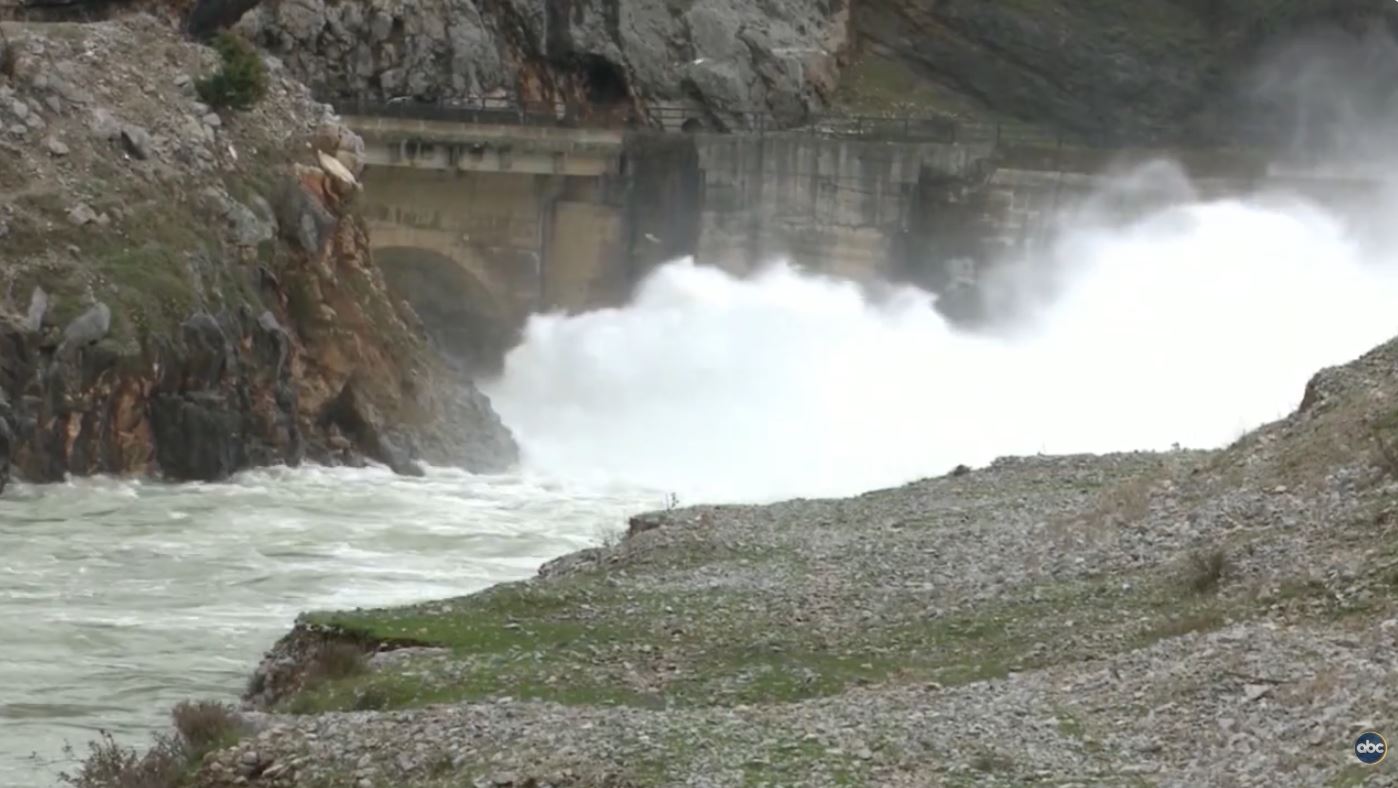 Menaxhimi i kaskadës së Drinit  Balluku  Asnjë problem nga shkarkimet  KESH realizon shitje energjie për herë të parë këtë vit