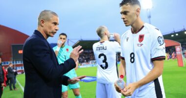 “Merkato” shqetëson Kombëtaren/ Disa futbollistë kuqezi kërkojnë ende skuadra përpara play off