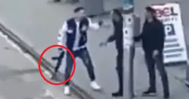 Me kallashnikov në dorë në mes të qytetit/ Terrorizoi qytetarët në Podujevë, arrestohet autori pas të shtënave me armë