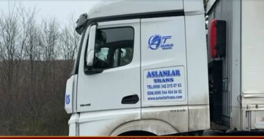 Protesta e kamionistëve në Maqedoninë e Veriut/ Transportuesit do të tërhiqen nga bllokadat, sonte në orën 20:00