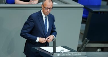 Europa duhet të veprojë”, Merz fjalim në parlament: Të forcojmë NATO në kontinent, nuk frikësohemi nga tarifat