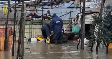 Durrës, tërhiqet Erzeni/ Dëme të mëdha në shtëpi e toka në Jubë dhe Katund të ri