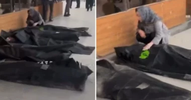 Protestat e përgjakshme në Iran/ Nëna qan mbi trupin e djalit të vrarë