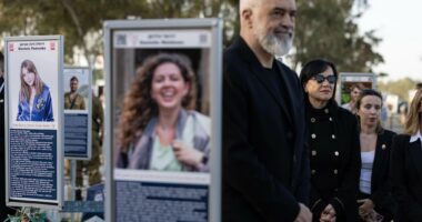 Rama tregon ‘stacionin’ e parë në Izrael: Një vend që kumbon pa fjalë