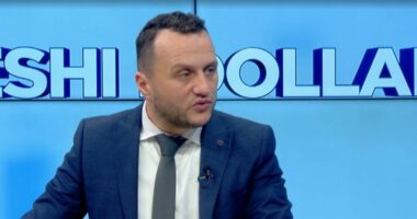 Në “lupë” turizmi dhe tregtia online / Lahi: Tregtia online vijon të ketë rritje. Problem kryesor, informaliteti