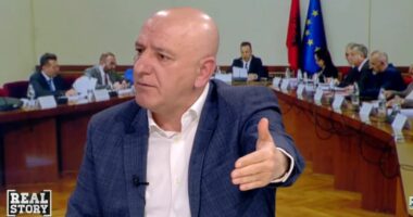 “Nuk duhet të bëhet dy herë i njëjti gabim”/ Roland Bejko: Berisha po vazhdon me të njëjtat skema bllokimi për Reformën Territoriale!