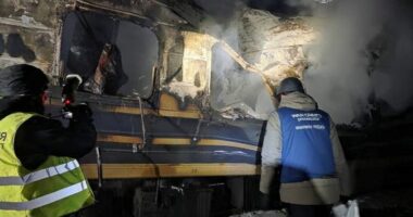 Zelensky dënon sulmin rus ndaj trenit të pasagjerëve, pesë të vrarë