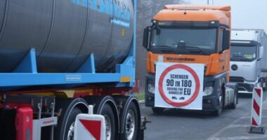 Të paktën 20 pika kufitare ende të bllokuara në Serbi