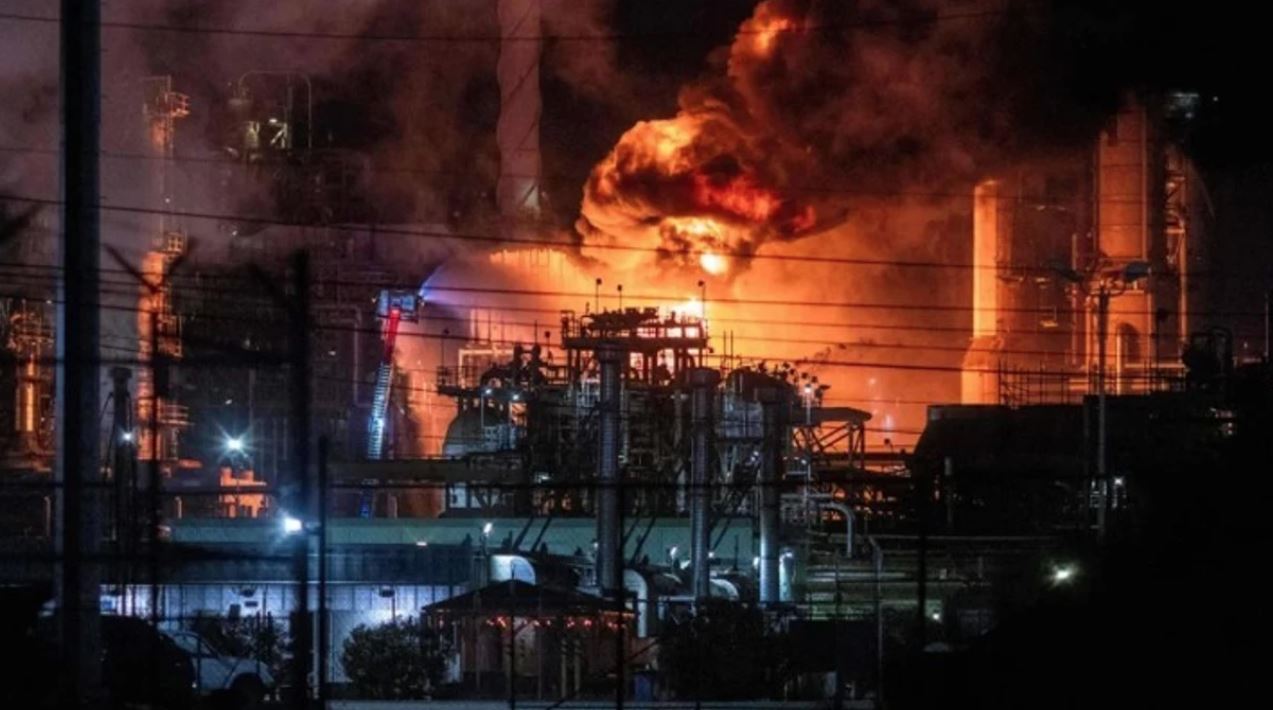Shpërthim i fuqishëm në një rafineri në Turqi