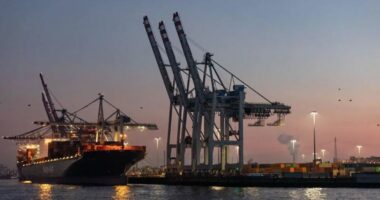 Prlamenti Evropian mund të pezullojë marrëveshjen për tarifat amerikane