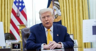 Trump nuk heq dorë: Do të vendos 100% tarifa për vendet evropiane nëse nuk pranojnë kontrollin e Groenlandës