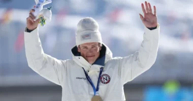 Klaebo, olimpisti i artë/ Skiatori norvegjez vendos rekord medaljesh në Lojrat e Dimrit