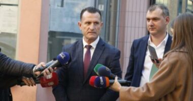 Sherr mes dy personave në Vlorë/ Përfund në spital avokati i Metës, Kujtim Cakrani