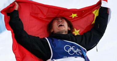 Kina më në fund është e artë/ Vendi i madh aziatik fiton dy titujt e parë në Lojrat Olimpike