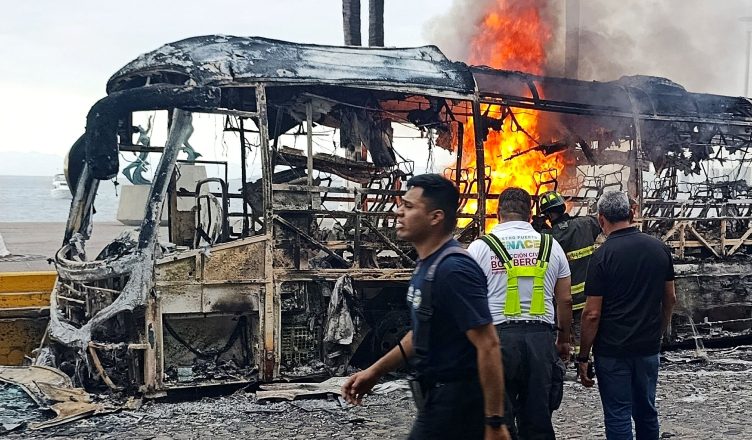 Shpërthen dhuna në Meksikë pas vrasjes së bosit të drogës El Mencho