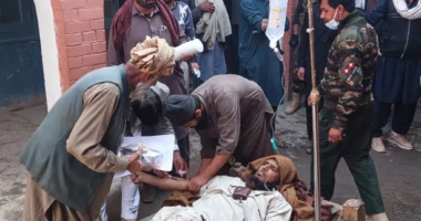 Shpërthim pranë një stacioni policie në Pakistan, dy viktima dhe 12 të plagosur