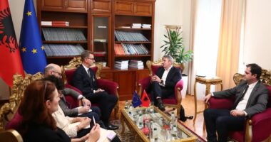 “Zbatoni rekomandimet e OSBE/ODIHR”, ambasadori i BE takon dy bashkëkryetarët e Komisionit të Reformës Zgjedhore