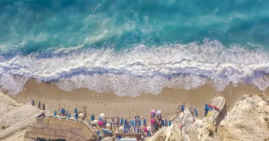 Media spanjolle: Riviera Shqiptare, destinacioni kryesor për vitin 2026