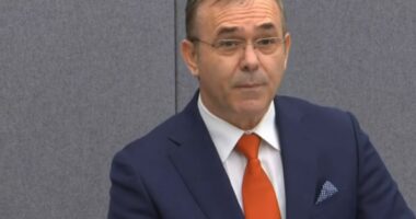 “Akuzat të pabazuara dhe të padrejta”, Selimi: Historia e Kosovës nuk mund të rishkruhet në një sallë gjyqi!