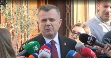 Përfundon mbledhja e Këshillit të Mandateve/ Taulant Balla: Nuk ka një vendim, në Kuvend me dy raporte