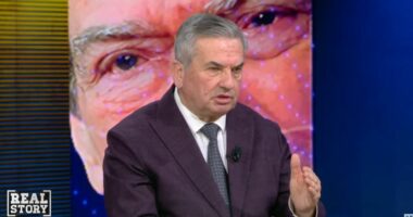 Protesta e dhunshme e PD/ Beqiri: Berisha po përshkallëzon protestat, mendon se mund të bëjë “grusht shteti”