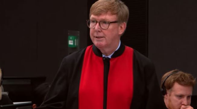 Vazhdon mbrojtja e Kadri Veselit/ Avokati Dixon: Ka pasur persona që kanë gënjyer nën betim, duke mos e thënë të vërtetën