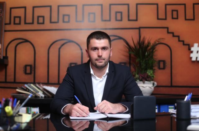 Apeli i Posaçëm lë në fuqi dënimin me 1 vit burg për kryebashkiaku i Rrogozhinës Edison Memolla