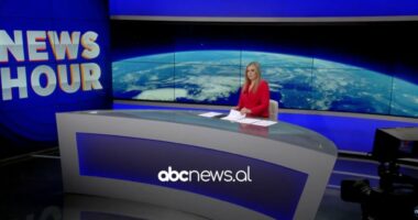 News Hour me Habi Hoxhën, (04/02/2026)