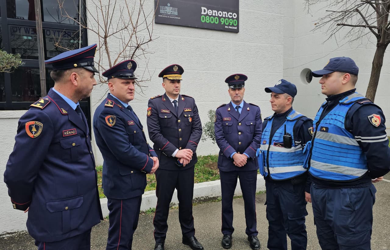 Grabitja e Fibank  Proda falenderon dy punonjësit e policisë  Jepni gjithmonë më të mirën tuaj në shërbim të qytetarëve