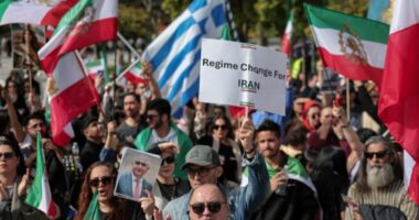 Tubime masive në Mynih, 200 mijë njerëz protestojnë kundër regjimit të Iranit