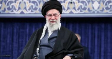 Përfundojnë bisedimet në Gjenevë/ Khamenei: Irani mund të fundosë anijen luftarake amerikane