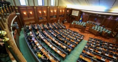 Buxheti në Kuvend/ Miratohet shqyrtimi i parë, seancë tjetër më 20 shkurt