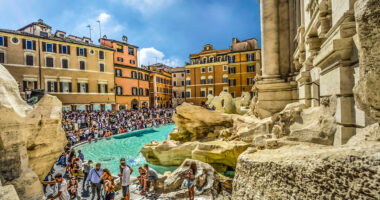 Fontana di Trevi me pagesë/ Biletë dy euro për vizitorët, synimi për të ulur numrin e lartë të turistëve