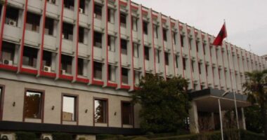 Sulmi mbi Iranin, MEPJ thirrje qytetarëve shqiptarë në Izrael: Tregoni kujdes