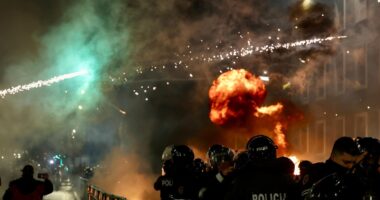 Protesta e PD bllokon rrugët/ Policia e Tiranës: Nuk e marrim përsipër zhvillimin e tubimit