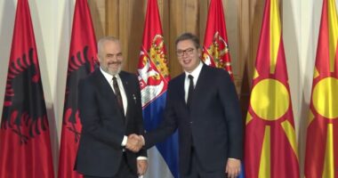Rama: Integrim dhe reforma/ Editoriali, firmos dhe Vuçiç: Futje në BE pa kushte e veto
