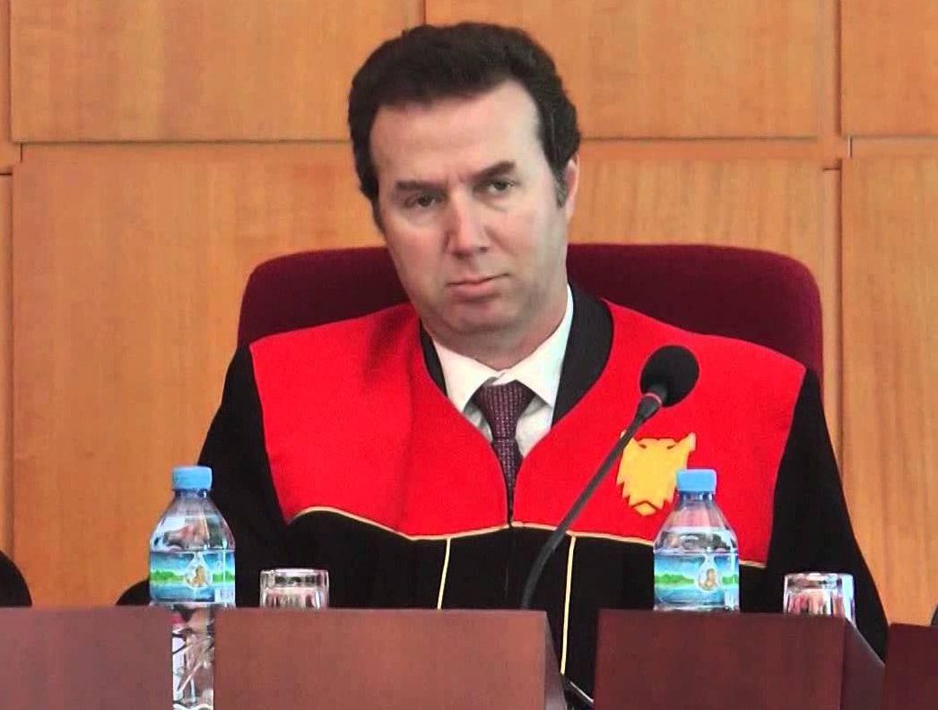 Kushtetuta nuk lejon pezullimin e qeverisjes