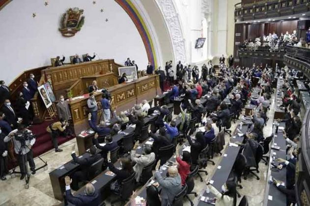 Venezuelë, miratohet amnistia për të burgosurit politikë