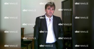 FOTOLAJM/ Ky është autori i grabitjes së ‘Fibank’ në Tiranë