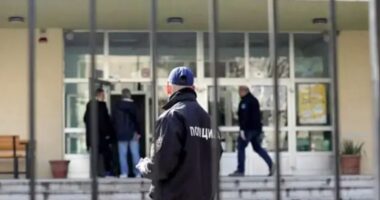 Alarm për bomba në shkollat e Tetovës