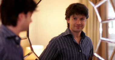 Tajlandë/ Ra nga ballkoni i apartamentit, ndërron jetë bashkëthemeluesi i gjigantit të modës online