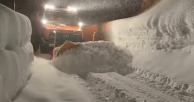 Reshje shiu e bore gjatë natës, zona e Qafë Thores ende e bllokuar/ ARRSH apel shoferëve: Lëvizni me kujdes