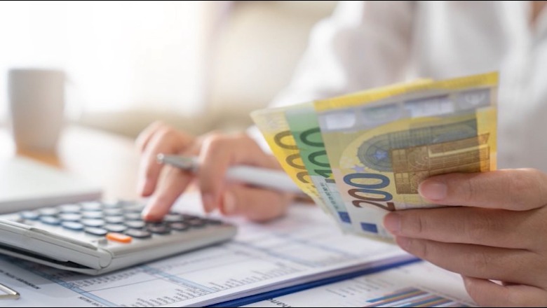 borxhi-publik-zbret-ne-53-per-qind-regjistron-nivelin-me-te-ulet-ne-mbi-nje-dekade